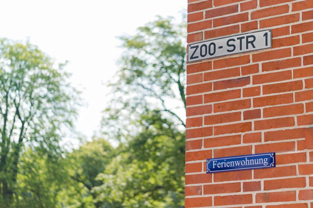Ferienwohnungen Am Waldzoopark Leer Exterior foto